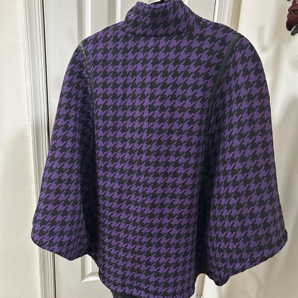 Purple Houndstooth Cape - Picture 3 of 4